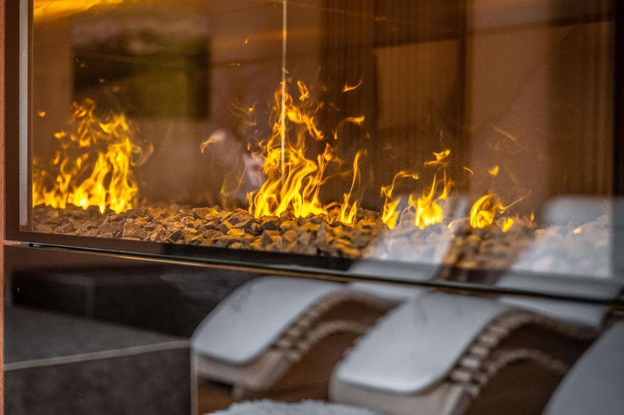 Dolomitenhotel Weisslahnbad Тирес Экстерьер фото